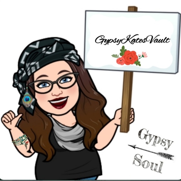 Meet your Posher, Katie - Picture 3 of 3